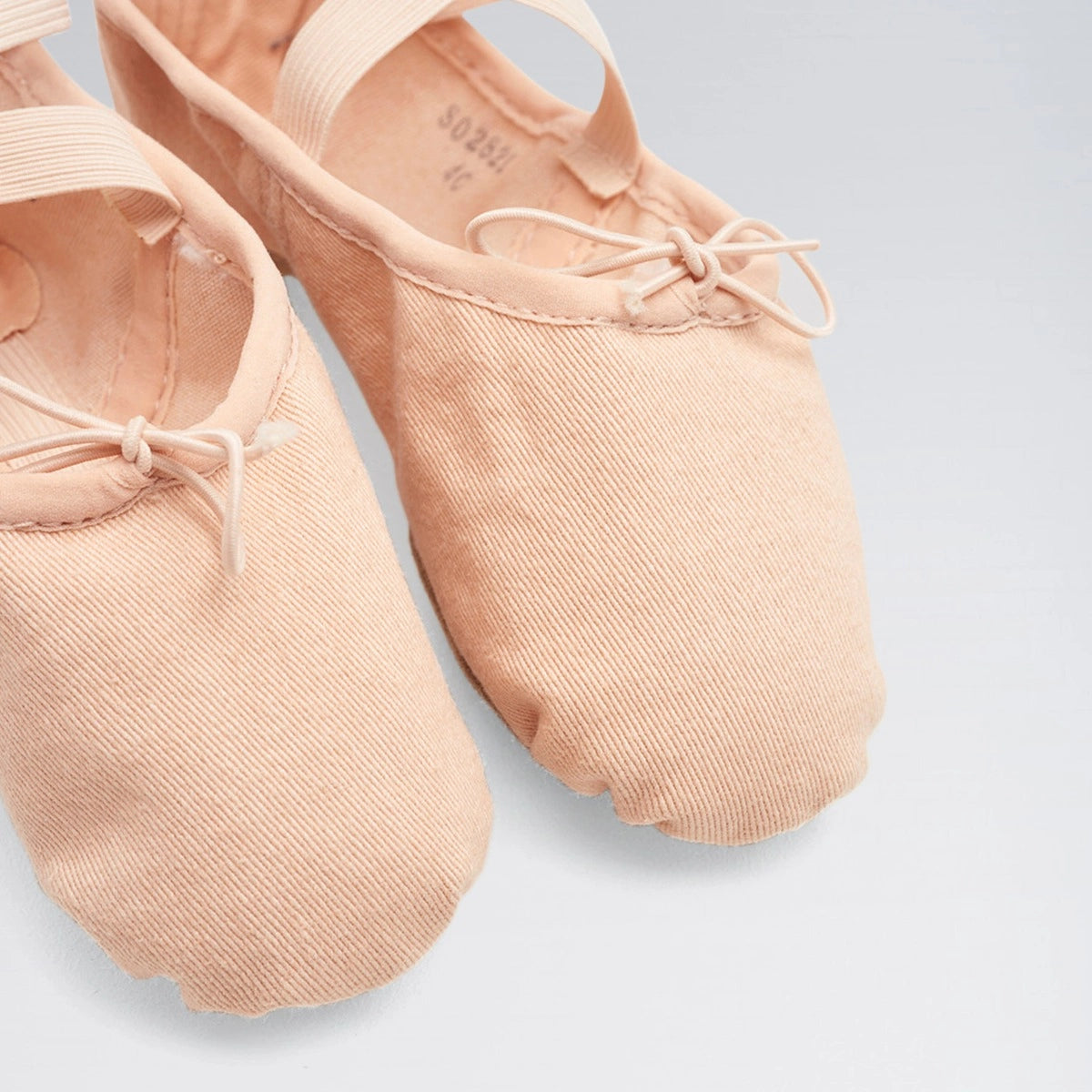 BLOCH pink stretch canvas split sole ballet shoes with suede sole and elasticated binding