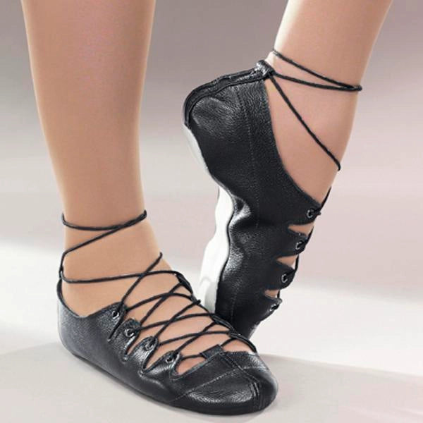 1st Position leather Highland dance shoes with lace fastening and full suede soles